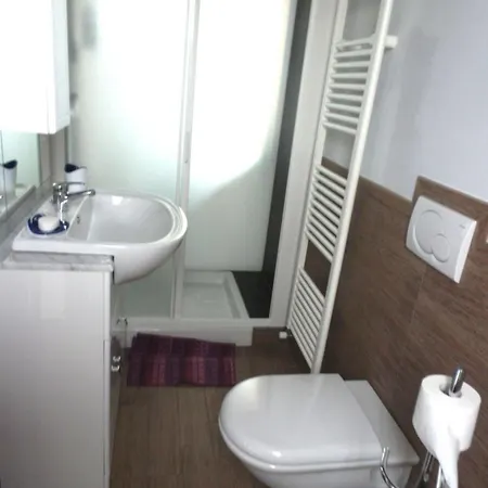 阿尔瓦特罗斯度假屋 *